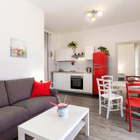 Your Apartment Aeroporto di Catania Fontana Rossa Esterno foto