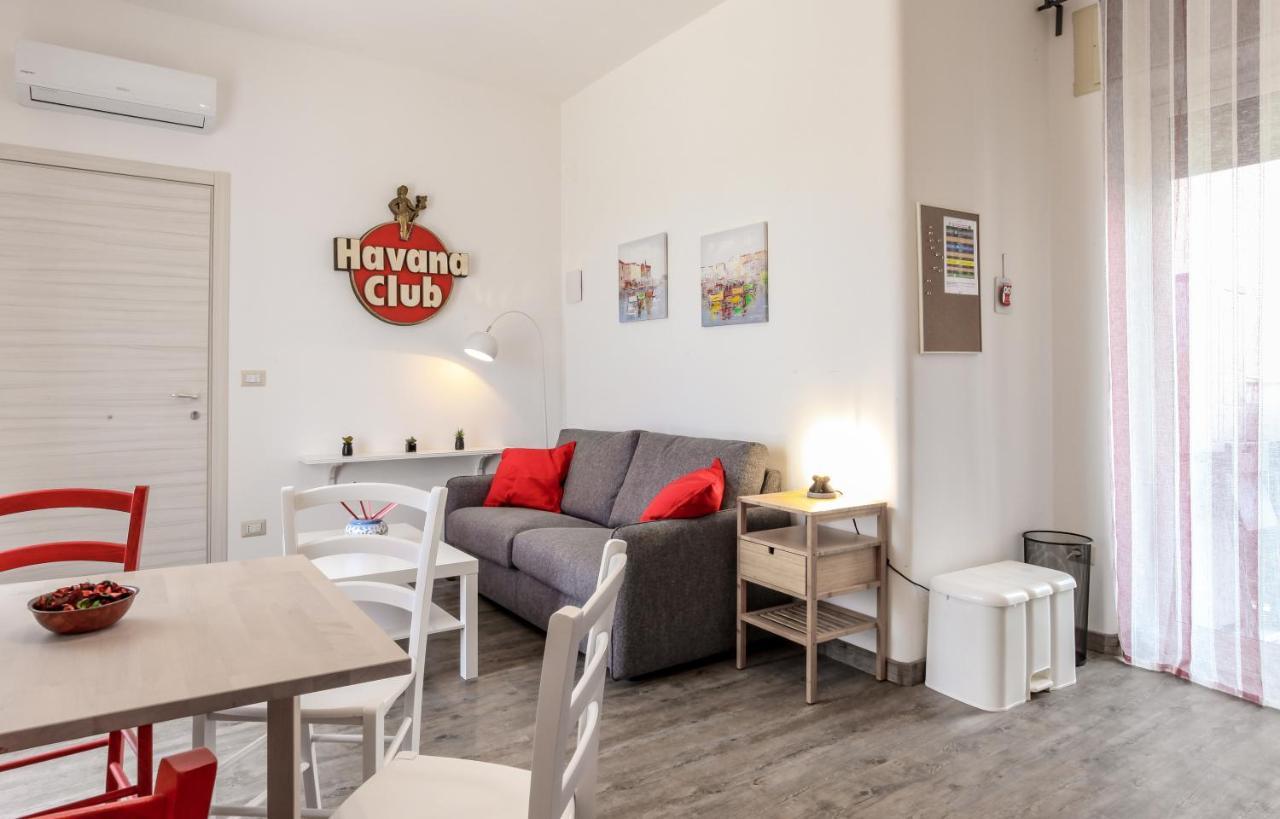 Your Apartment Aeroporto di Catania Fontana Rossa Esterno foto